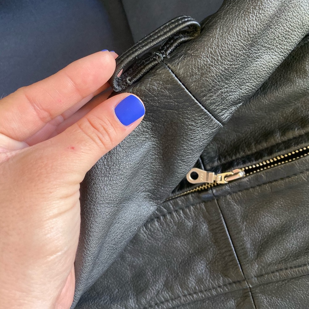 LEATHER JACKET ! - Picture 6 of 6